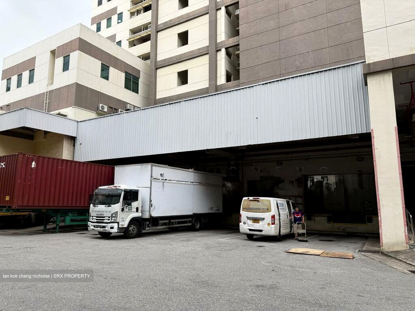 Quartz Industrial Building (D13), Factory #496982251